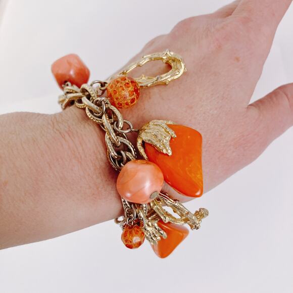 Vintage 1960s Gold Tone Orange Acrylic Charm Bracelet Abstract Mod Brutalist - Picture 5 of 9